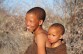 Traditii maternitatea la bosimani in Africa de Sud